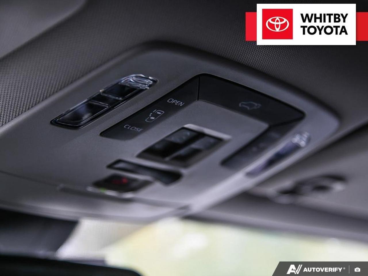 2025 Toyota Sienna XLE Hybrid 2.5L Photo