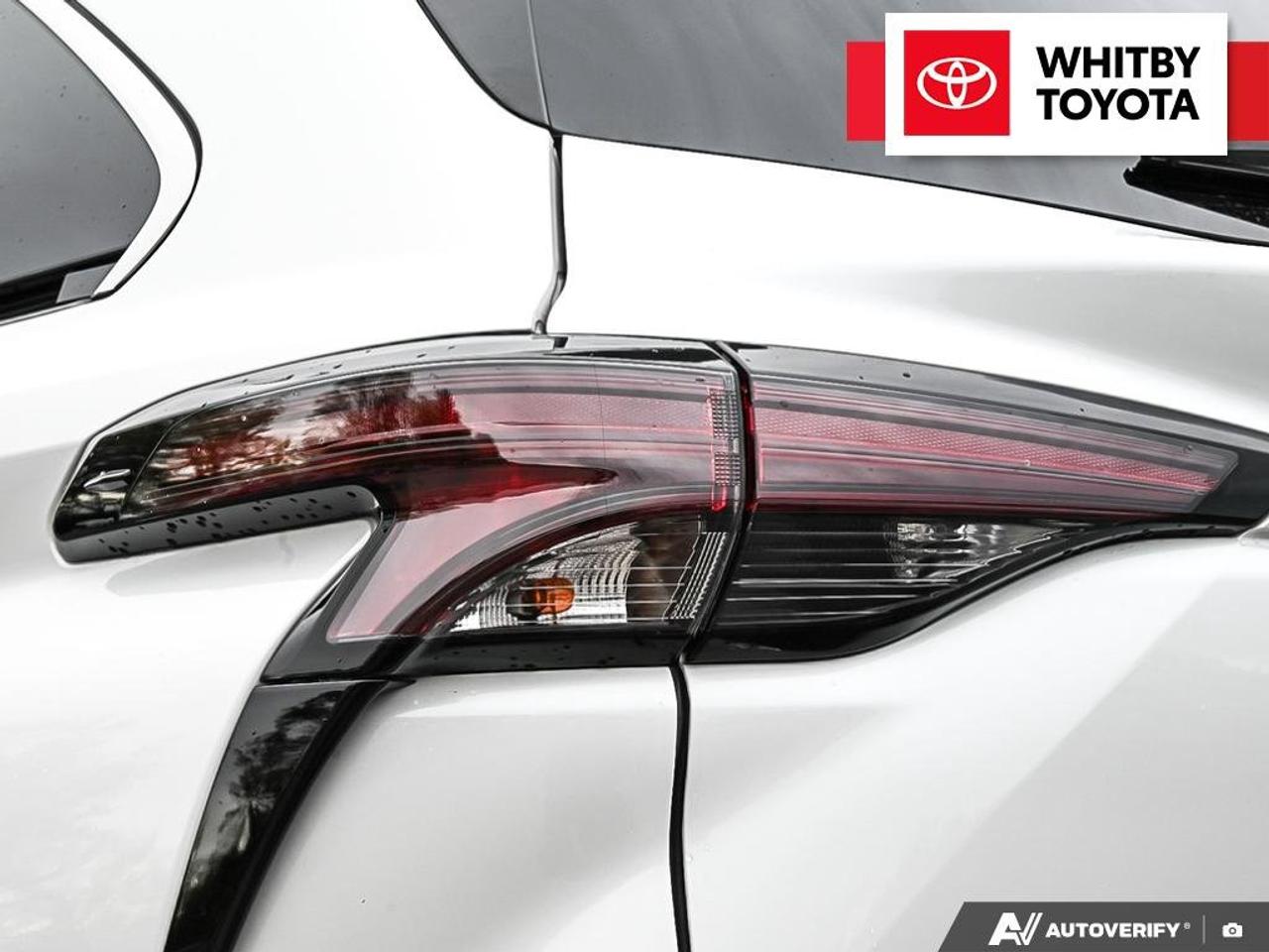 2025 Toyota Sienna XLE Hybrid 2.5L Photo