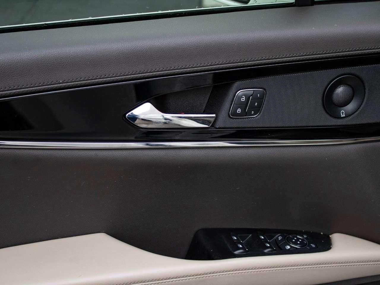 2022 Lincoln Nautilus Reserve AWD Photo