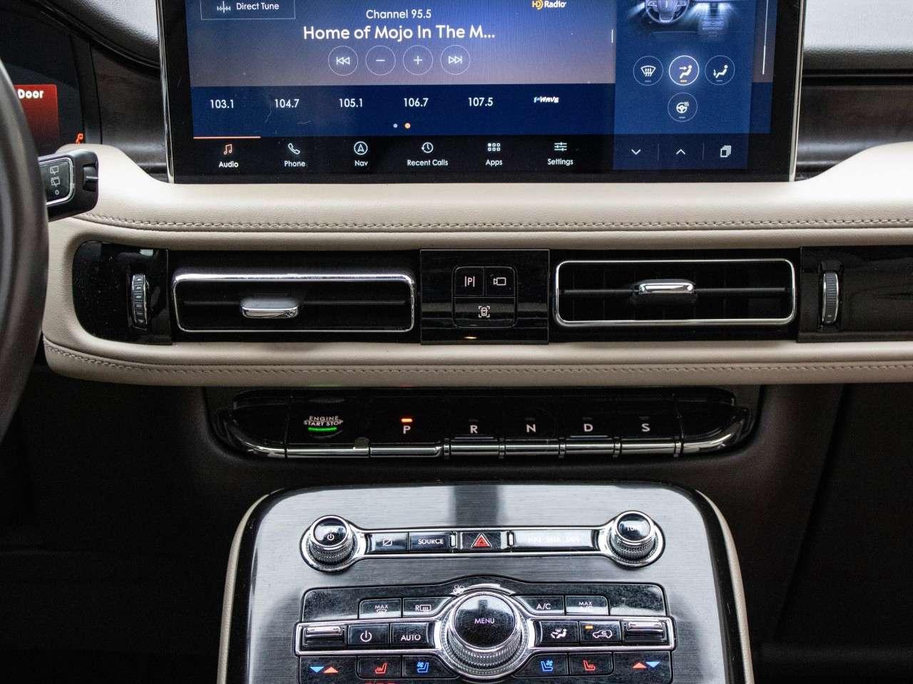2022 Lincoln Nautilus Reserve AWD Photo