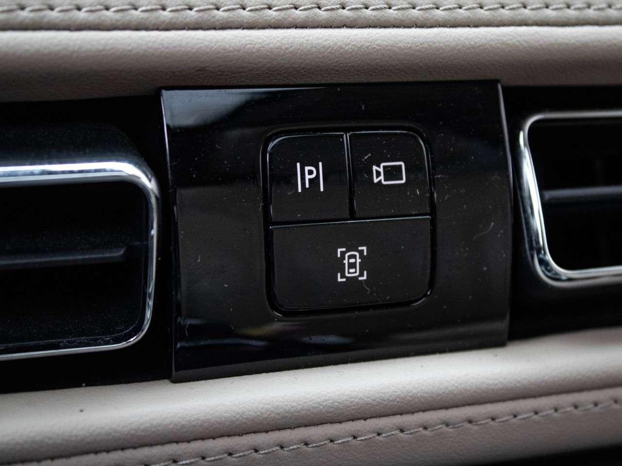 2022 Lincoln Nautilus Reserve AWD Photo