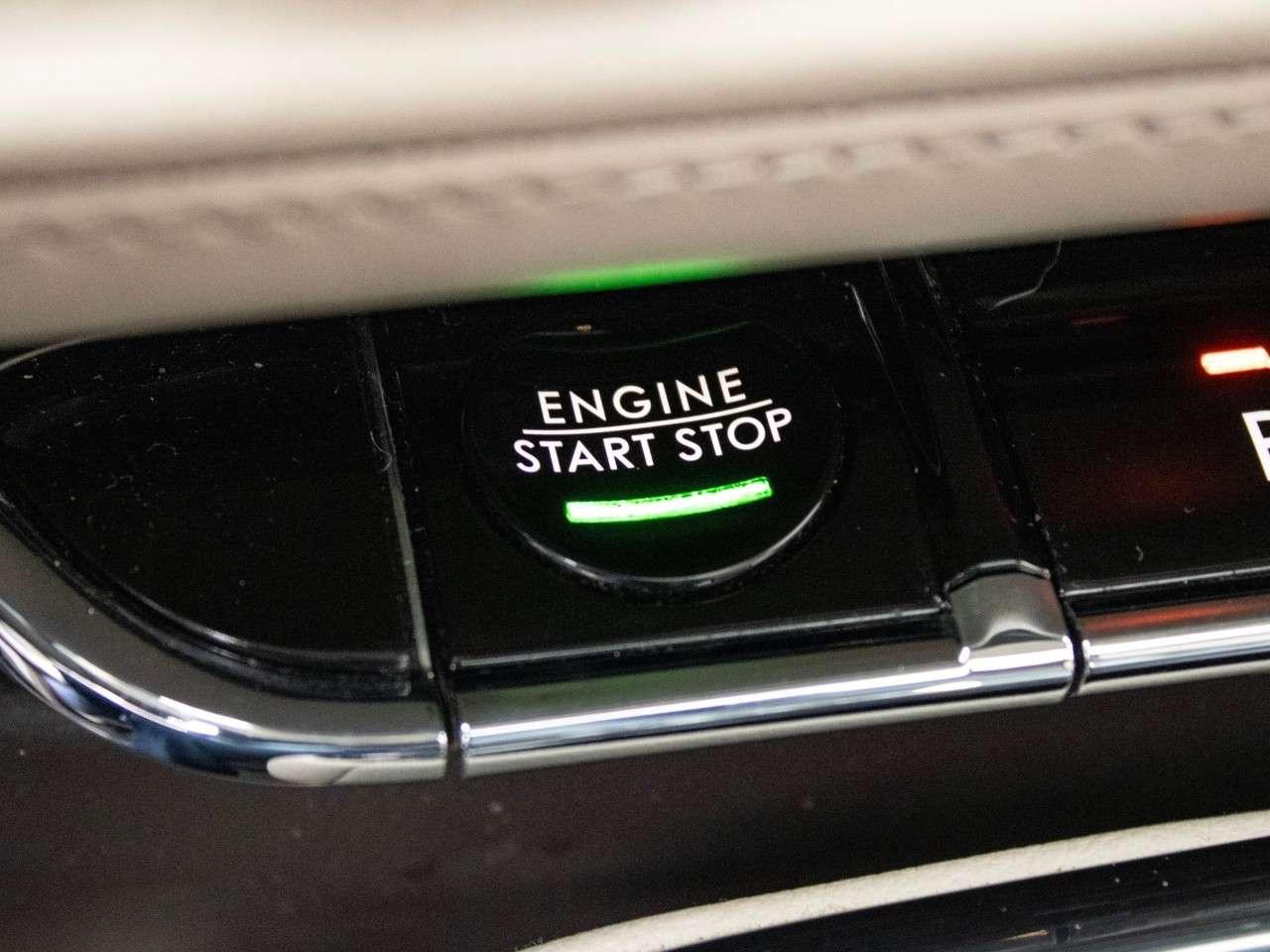 2022 Lincoln Nautilus Reserve AWD Photo