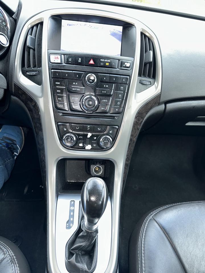 2014 Buick Verano Leather Group Photo