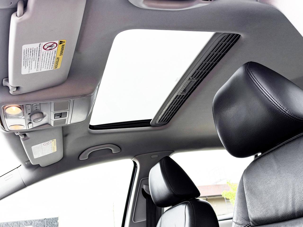 2012 Volkswagen GOLF 2.5L HIGHLINE Photo