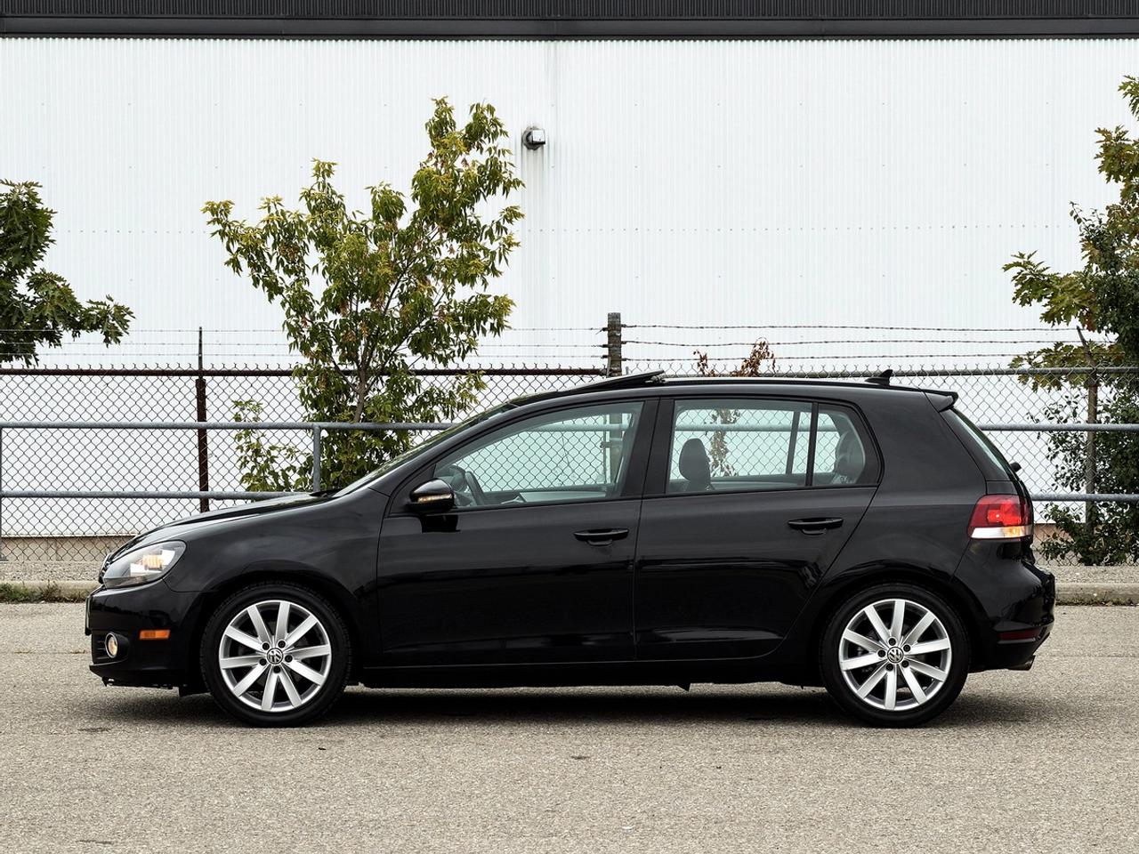 2012 Volkswagen GOLF 2.5L HIGHLINE Photo