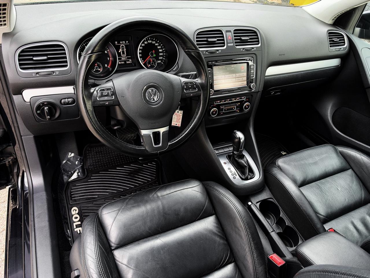 2012 Volkswagen GOLF 2.5L HIGHLINE Photo