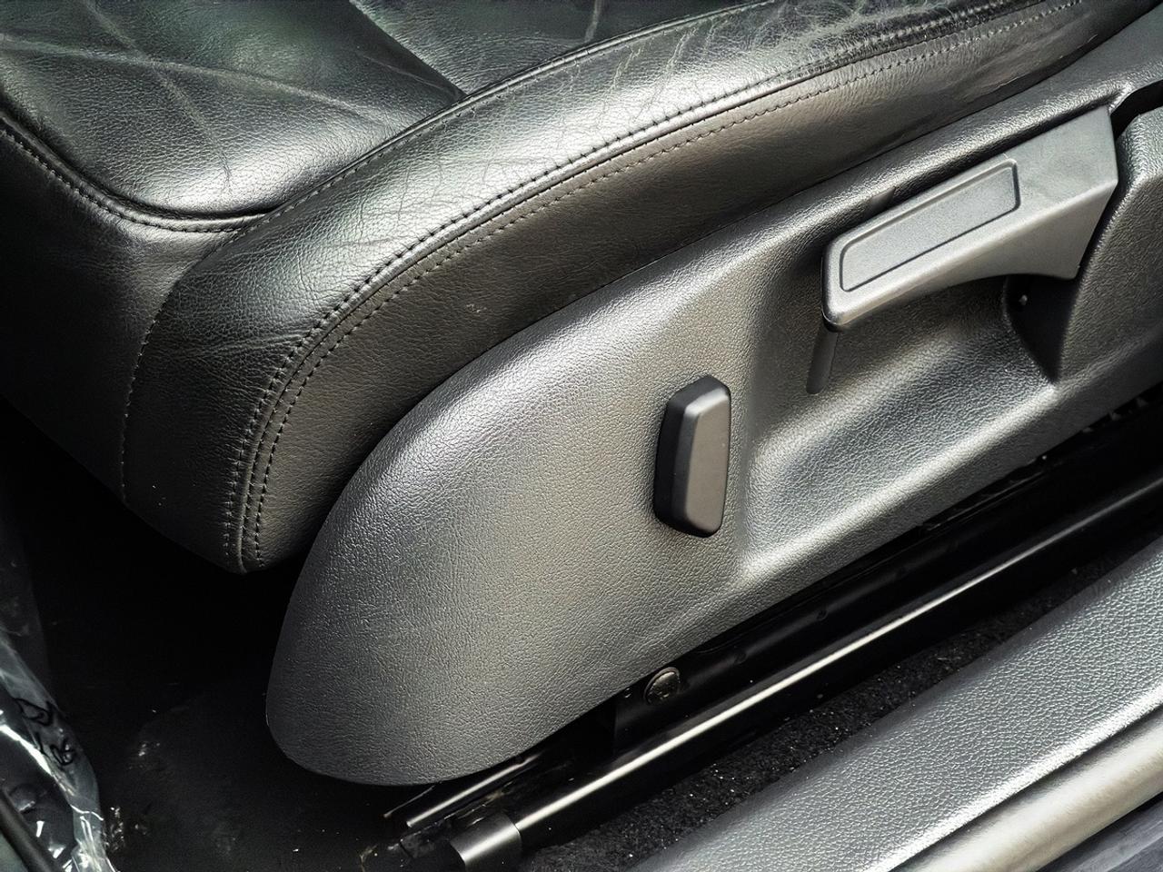 2012 Volkswagen GOLF 2.5L HIGHLINE Photo