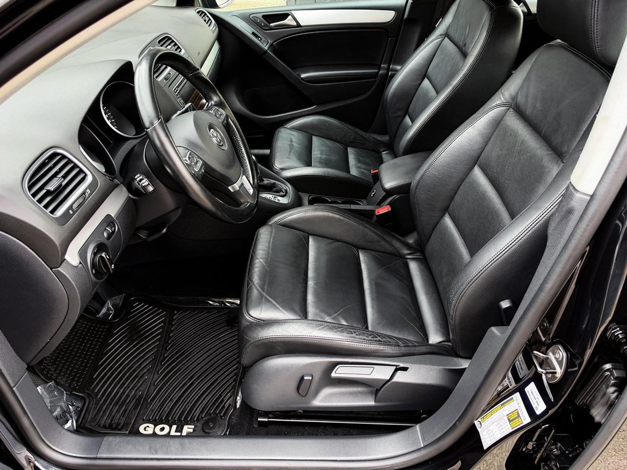 2012 Volkswagen GOLF 2.5L HIGHLINE Photo