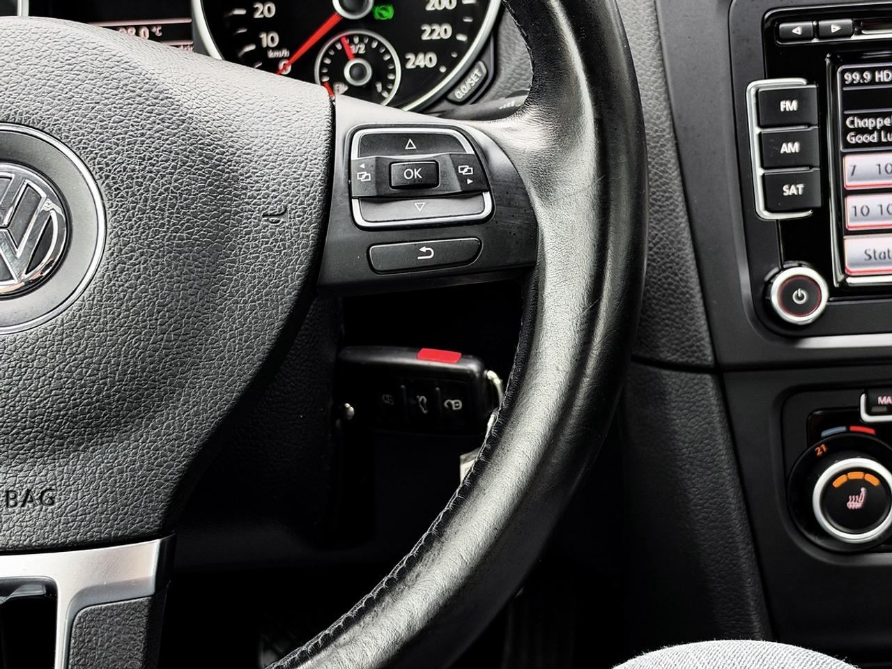 2012 Volkswagen GOLF 2.5L HIGHLINE Photo