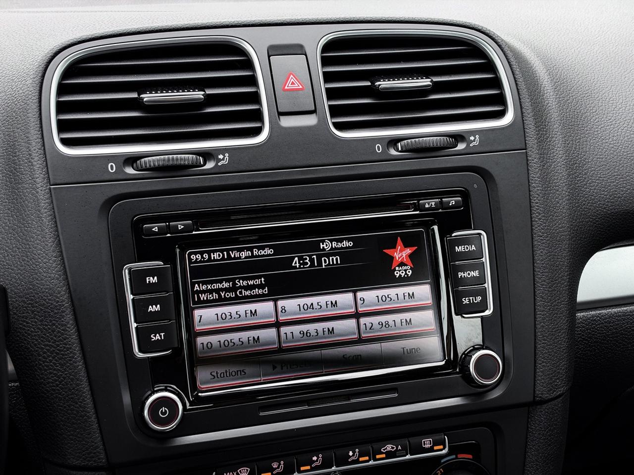 2012 Volkswagen GOLF 2.5L HIGHLINE Photo