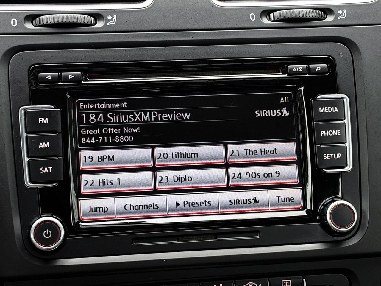 2012 Volkswagen GOLF 2.5L HIGHLINE Photo