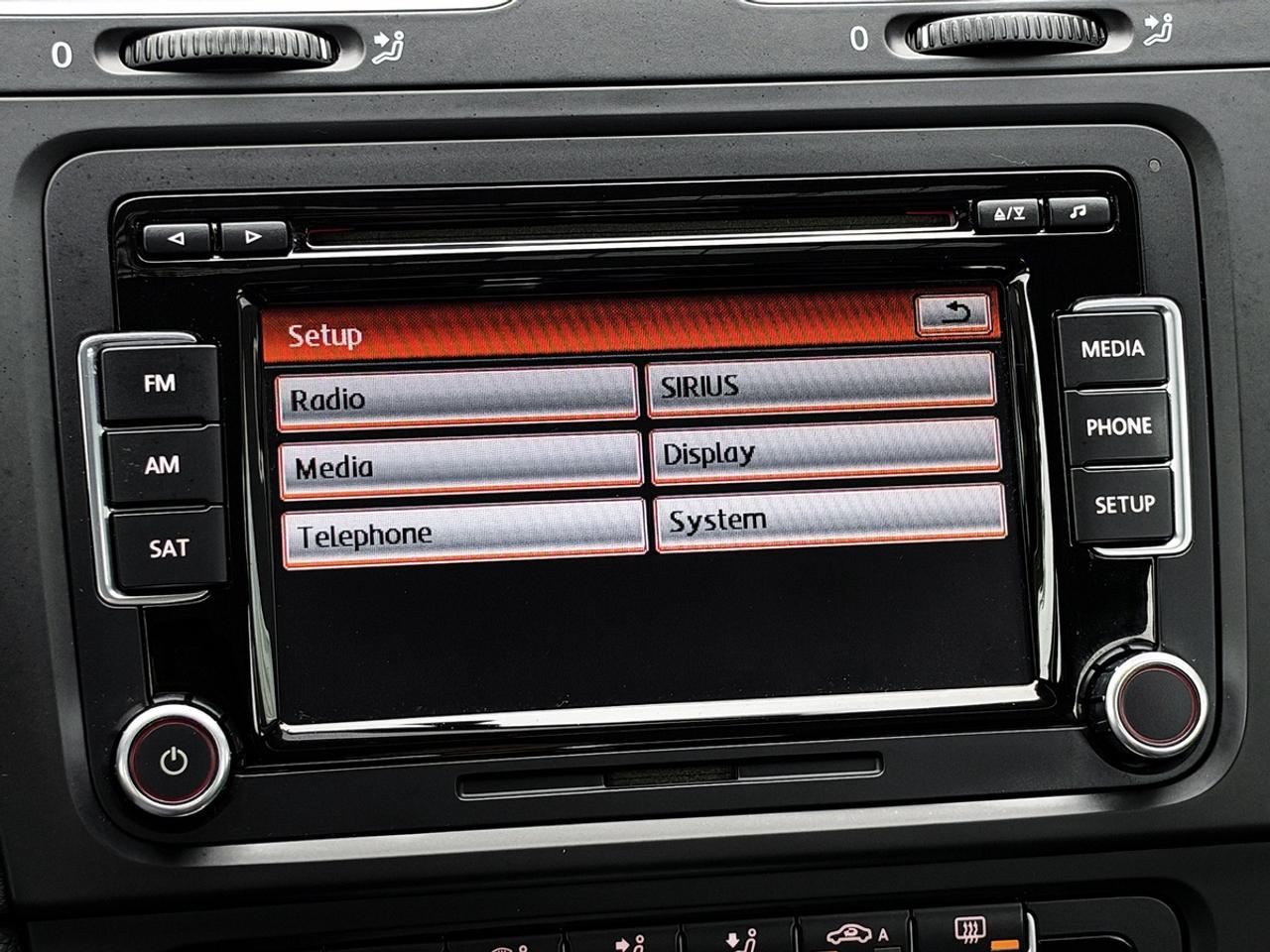2012 Volkswagen GOLF 2.5L HIGHLINE Photo