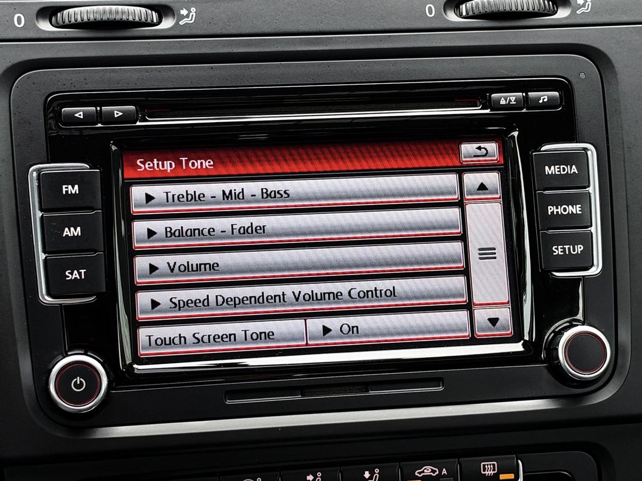 2012 Volkswagen GOLF 2.5L HIGHLINE Photo