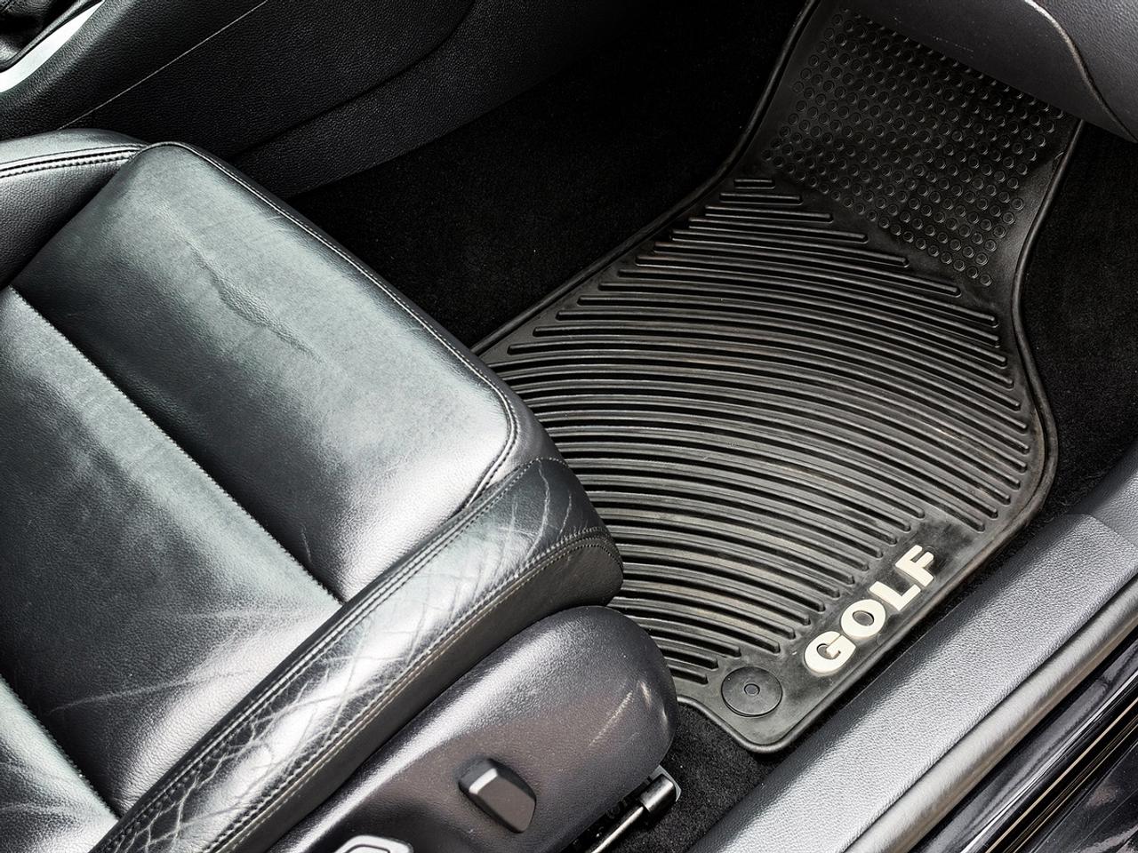 2012 Volkswagen GOLF 2.5L HIGHLINE Photo