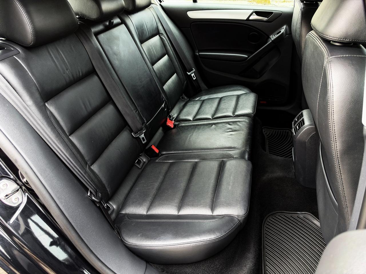 2012 Volkswagen GOLF 2.5L HIGHLINE Photo