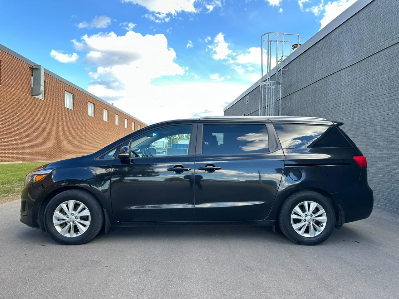 2018 Kia Sedona LX+ FWD Photo