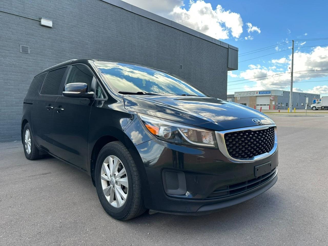 2018 Kia Sedona LX+ FWD Photo0
