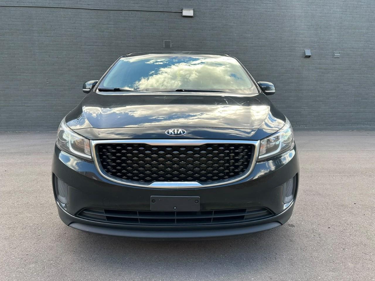 2018 Kia Sedona LX+ FWD Photo5