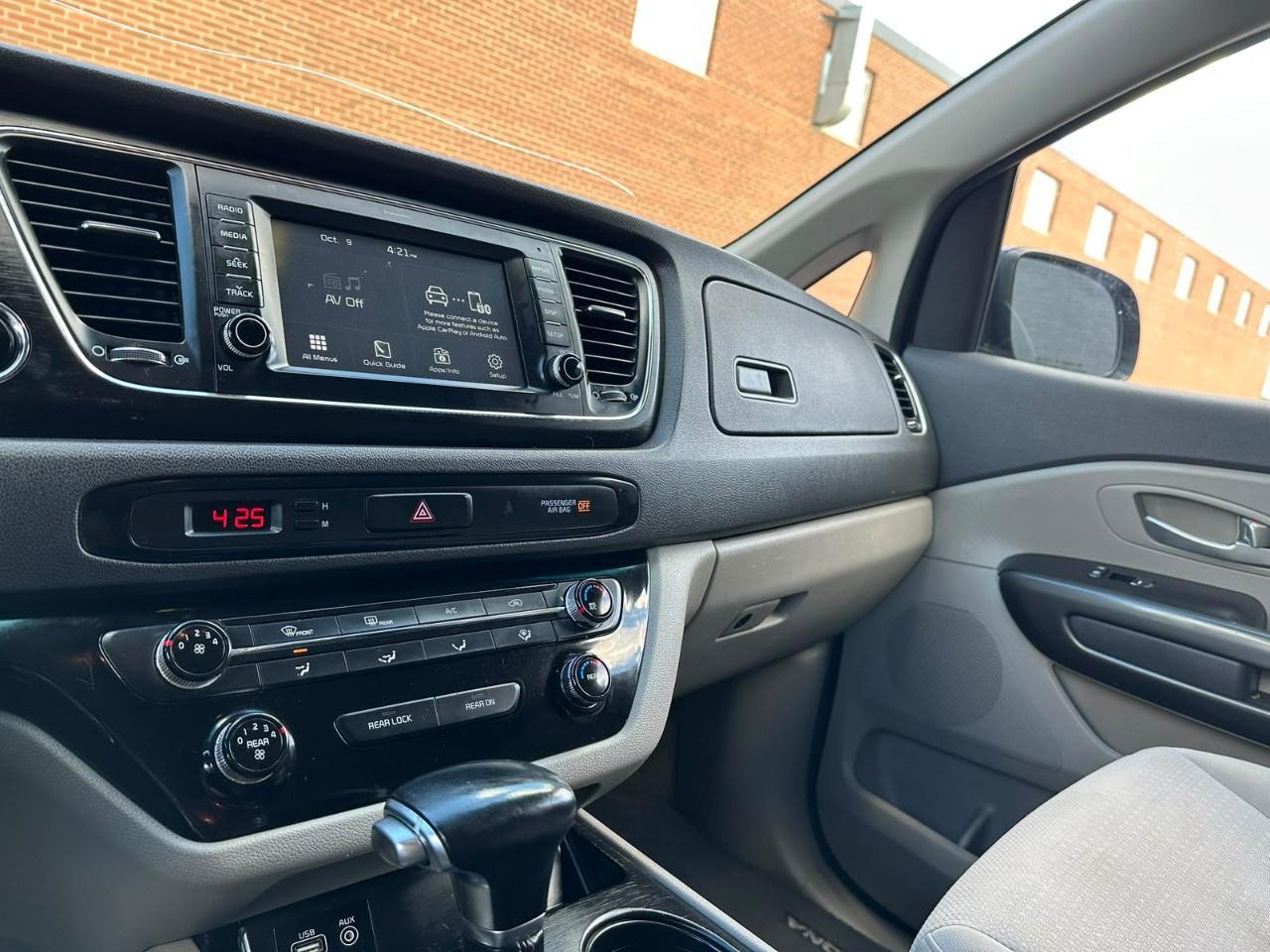 2018 Kia Sedona LX+ FWD Photo