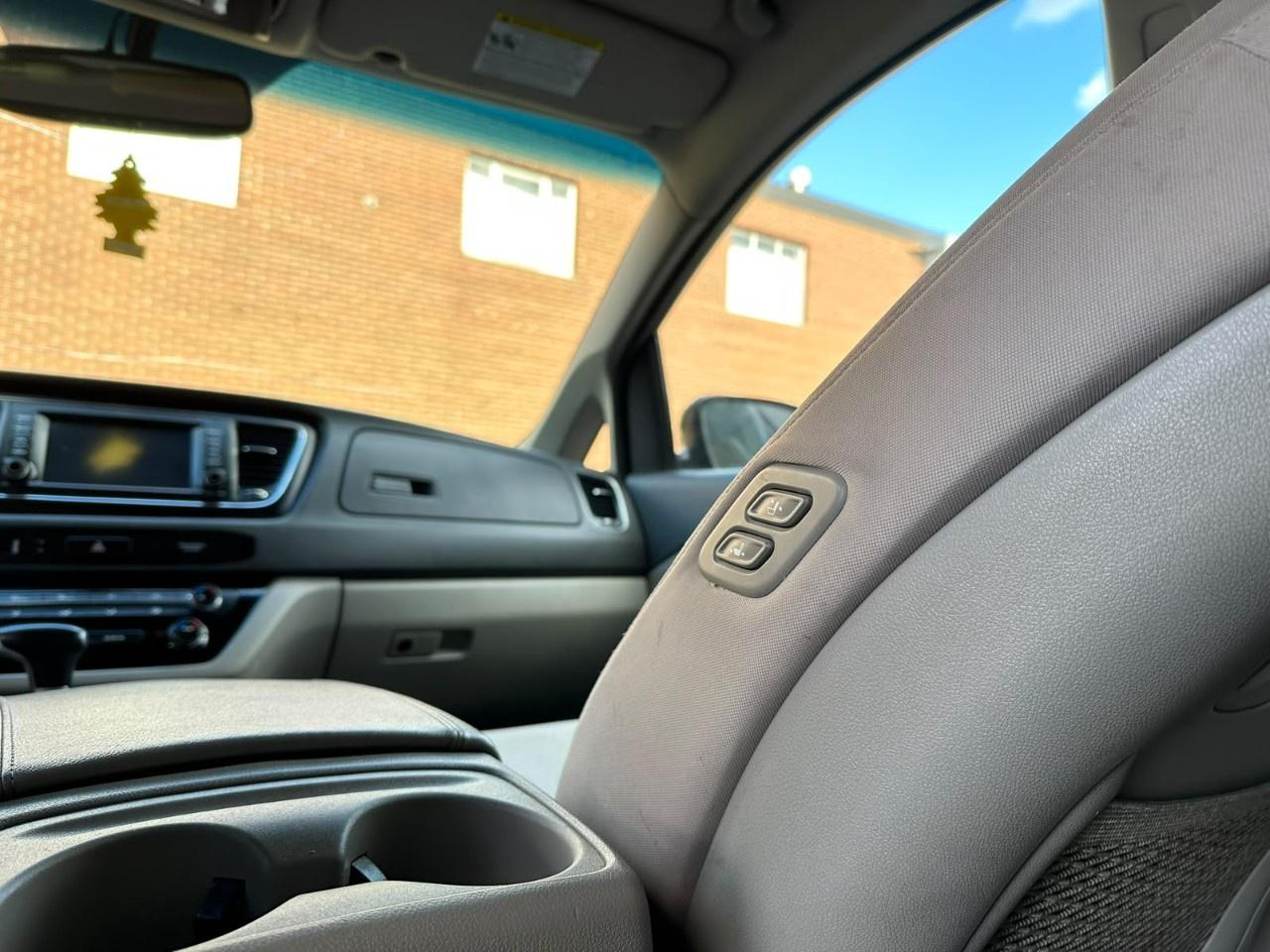 2018 Kia Sedona LX+ FWD Photo