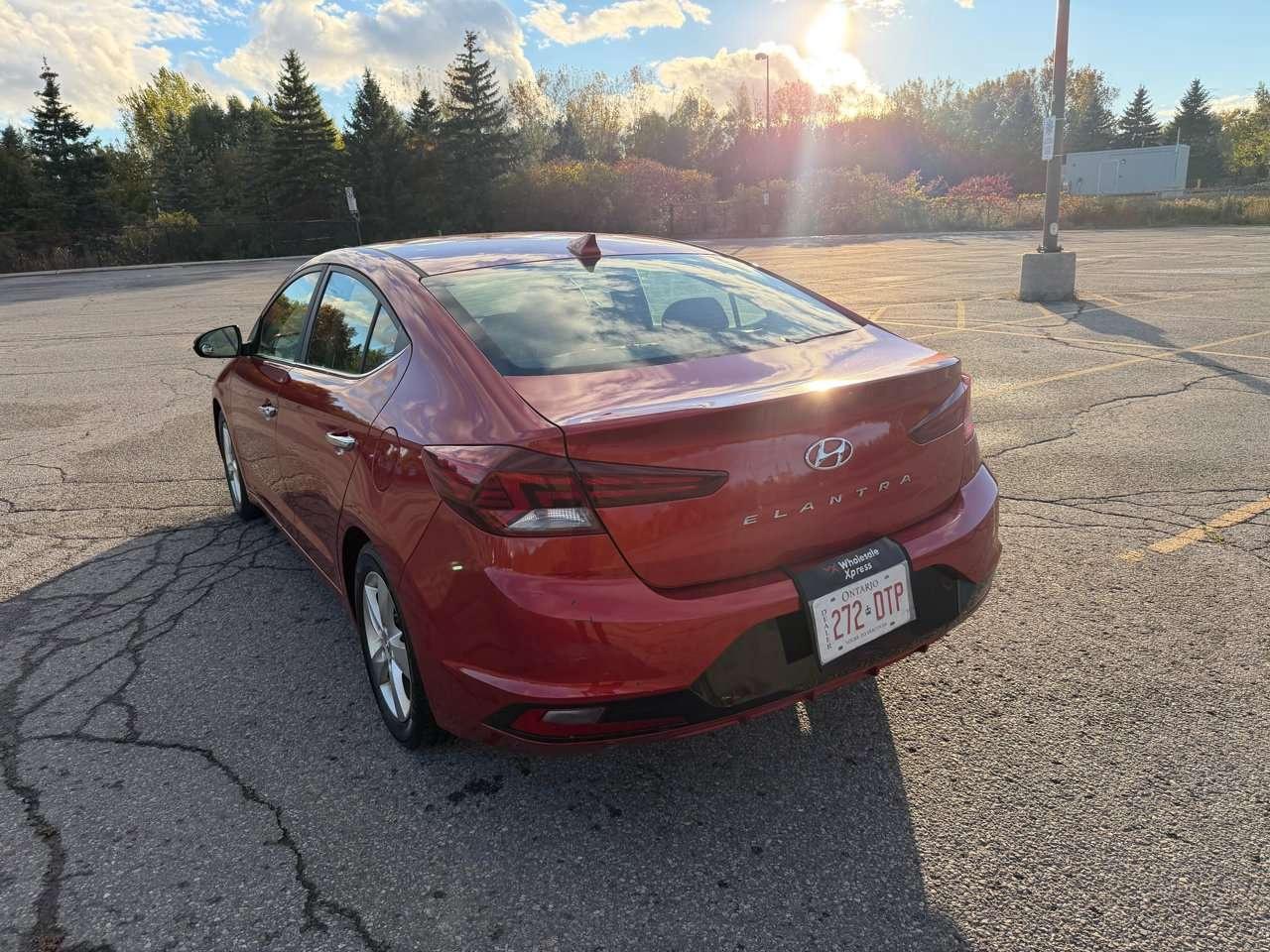 2019 Hyundai Elantra SEL Photo