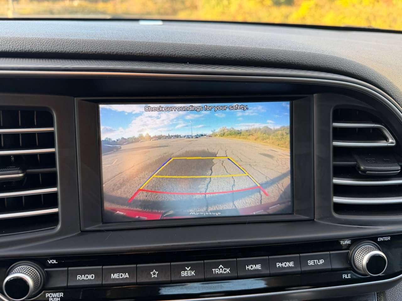 2019 Hyundai Elantra SEL Photo