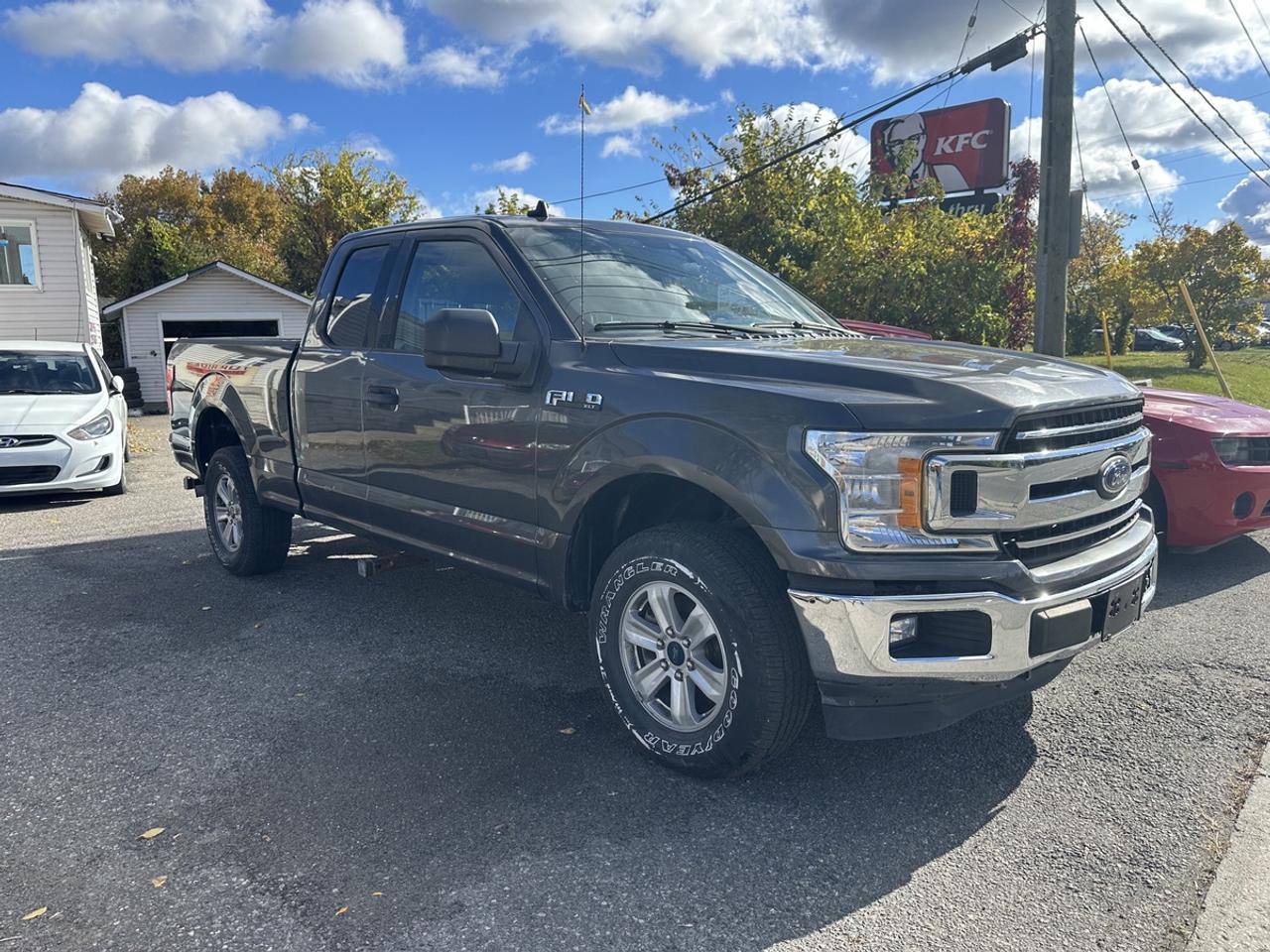2020 Ford F-150 XLT Photo2