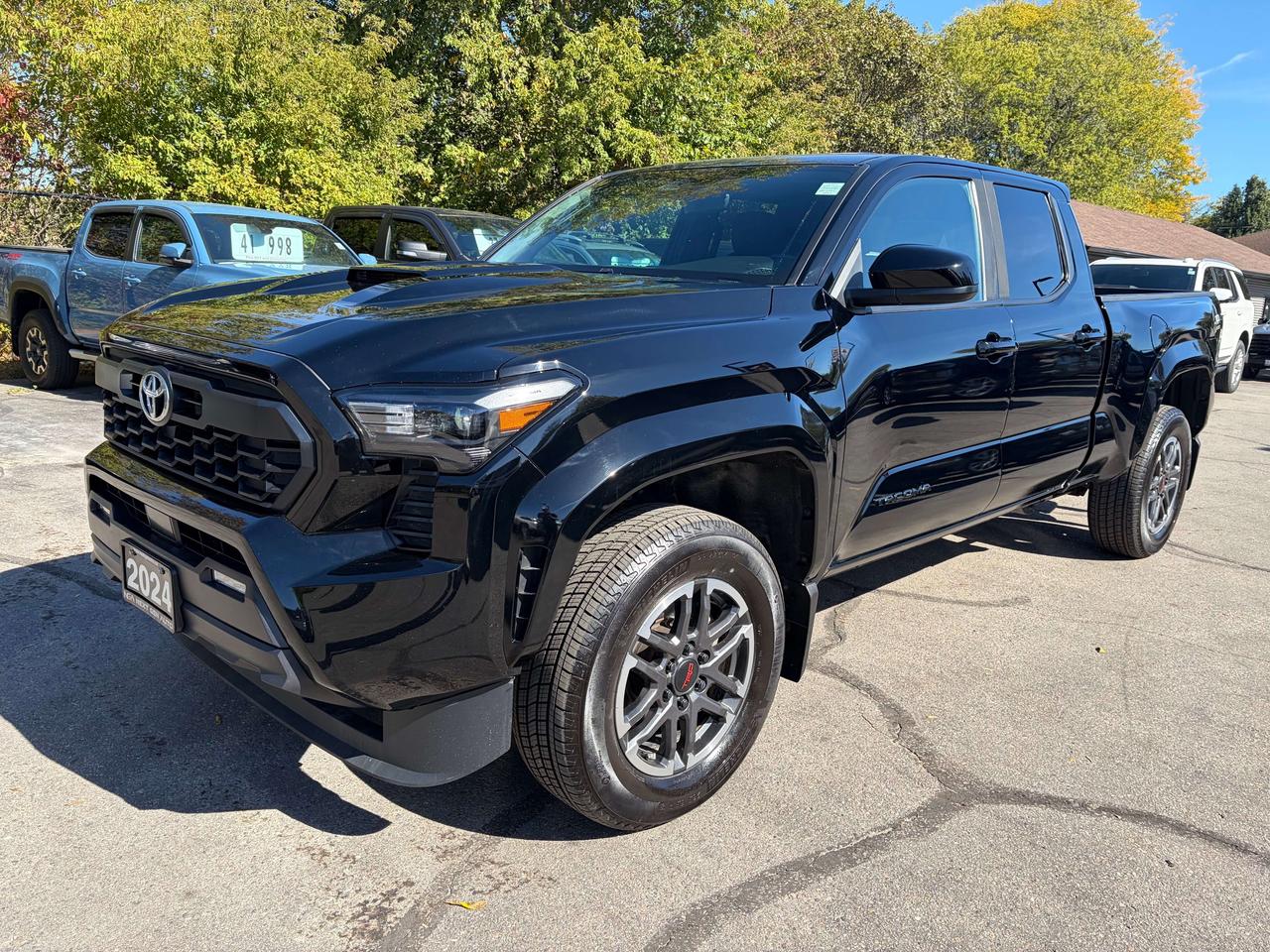 2024 Toyota Tacoma TRD SPORT 4x4 One Owner Clean CARFAX Photo1