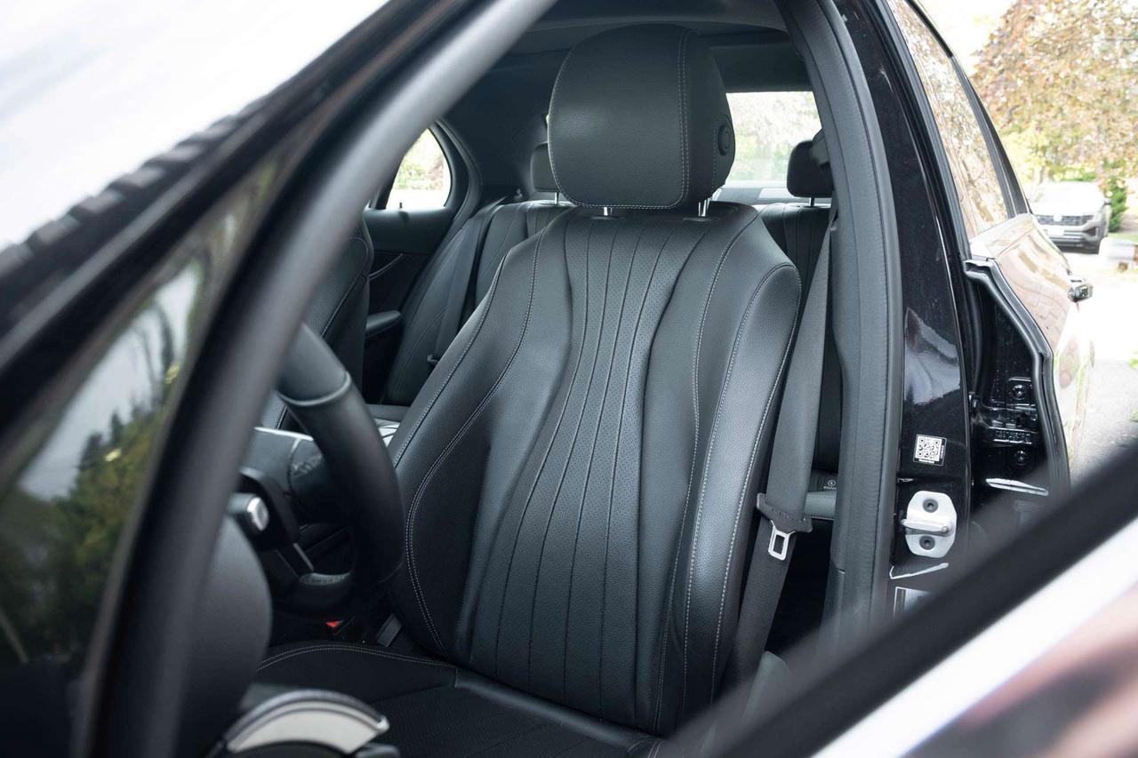 2019 Mercedes-Benz E-Class E300 Luxury 4MATIC Sedan Photo