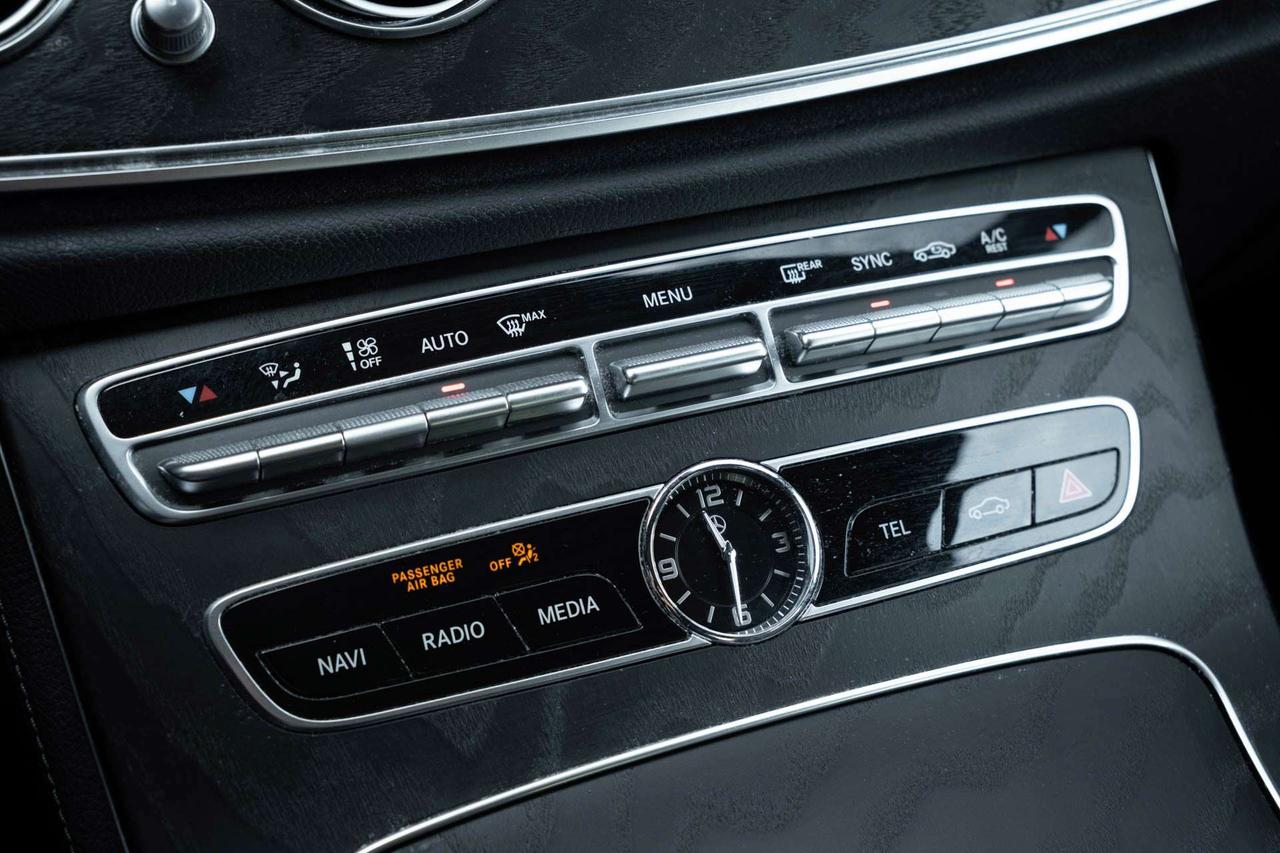 2019 Mercedes-Benz E-Class E300 Luxury 4MATIC Sedan Photo