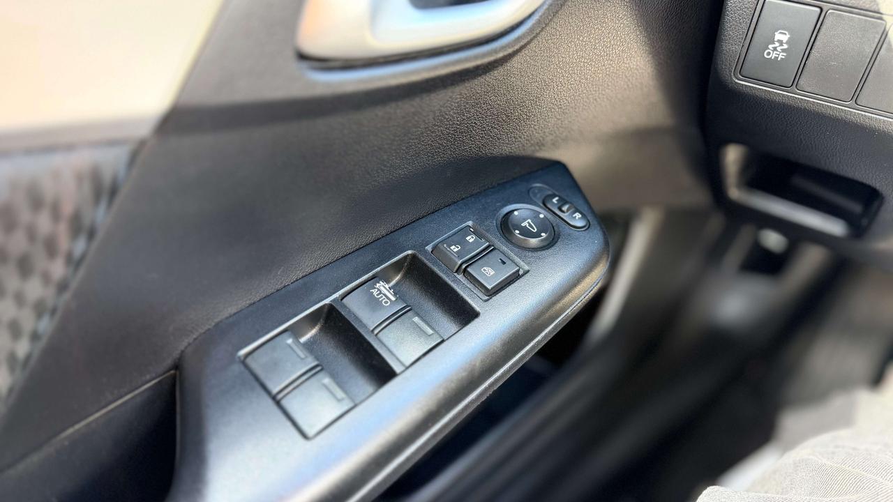 2014 Honda Civic EX Low mileage Photo