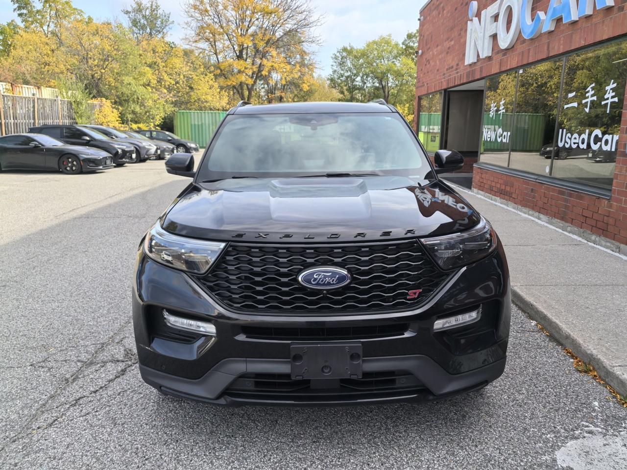 2020 Ford Explorer ST Photo5