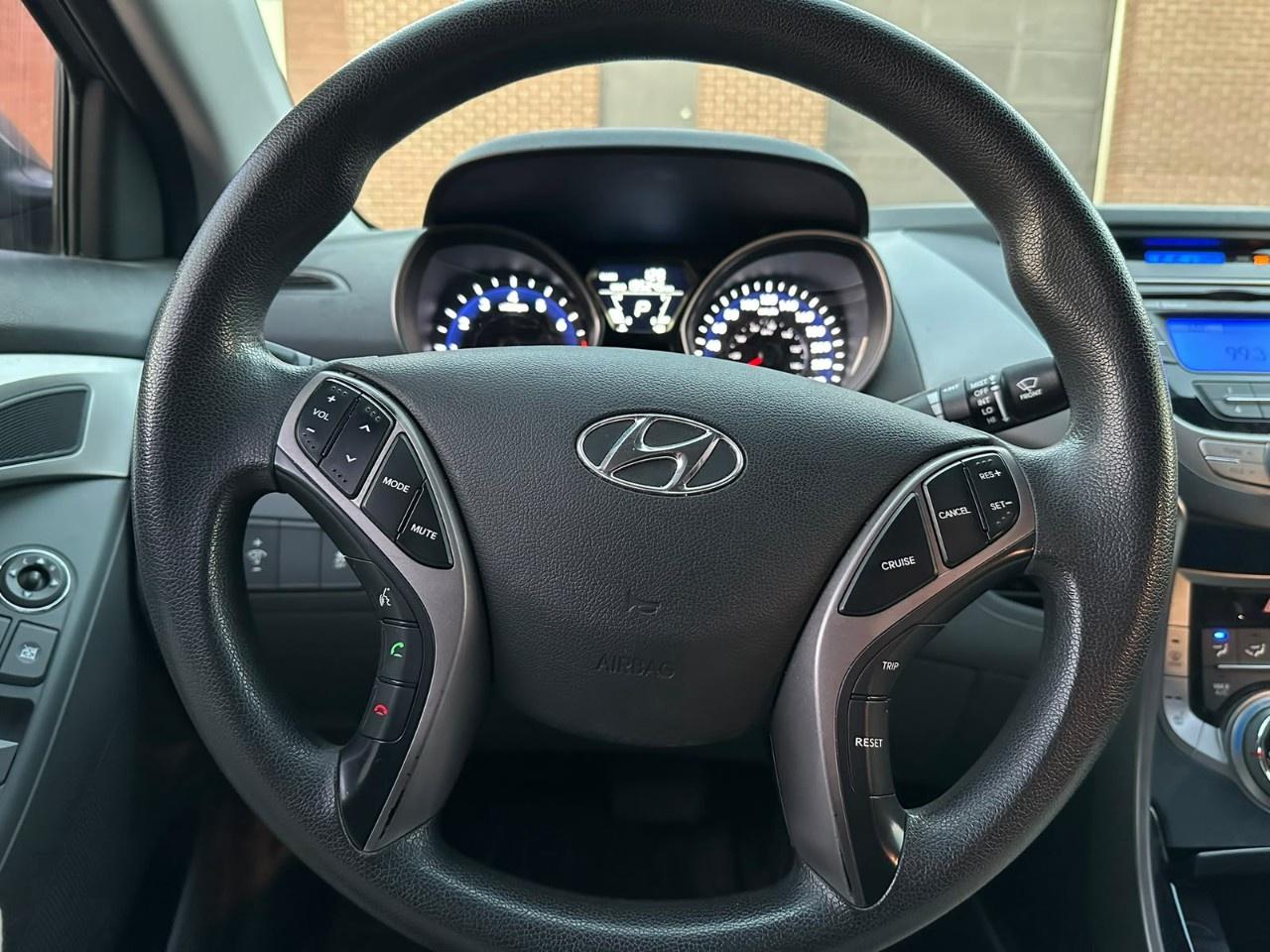 2013 Hyundai Elantra 4dr Sdn Auto GL *Ltd Avail* Photo