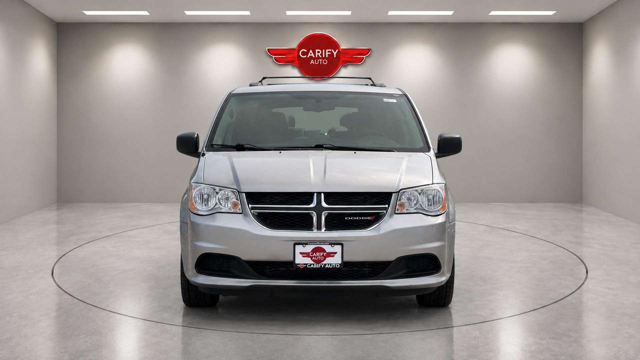 2017 Dodge Grand Caravan SXT Photo