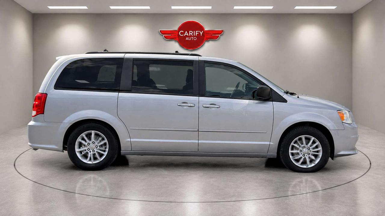 2017 Dodge Grand Caravan SXT Photo