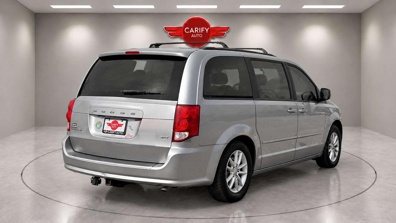 2017 Dodge Grand Caravan SXT Photo