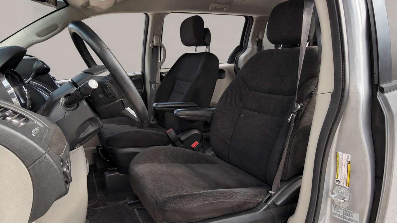 2017 Dodge Grand Caravan SXT Photo