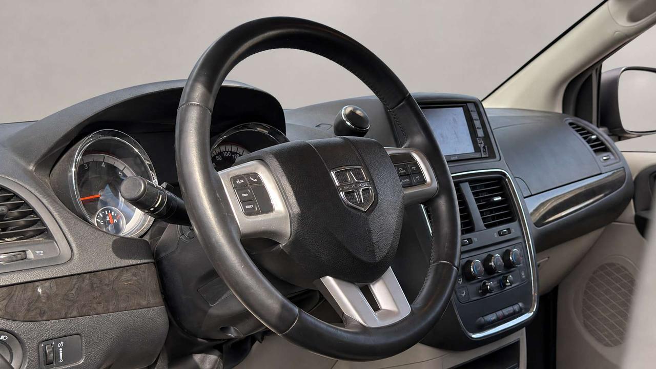 2017 Dodge Grand Caravan SXT Photo