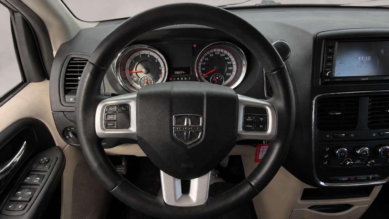 2017 Dodge Grand Caravan SXT Photo