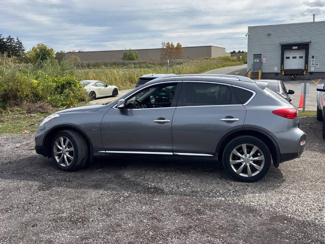 2017 Infiniti QX50 3.7L AWD | 1 OWNER | ACCIDENT FREE | CERTIFIED Photo