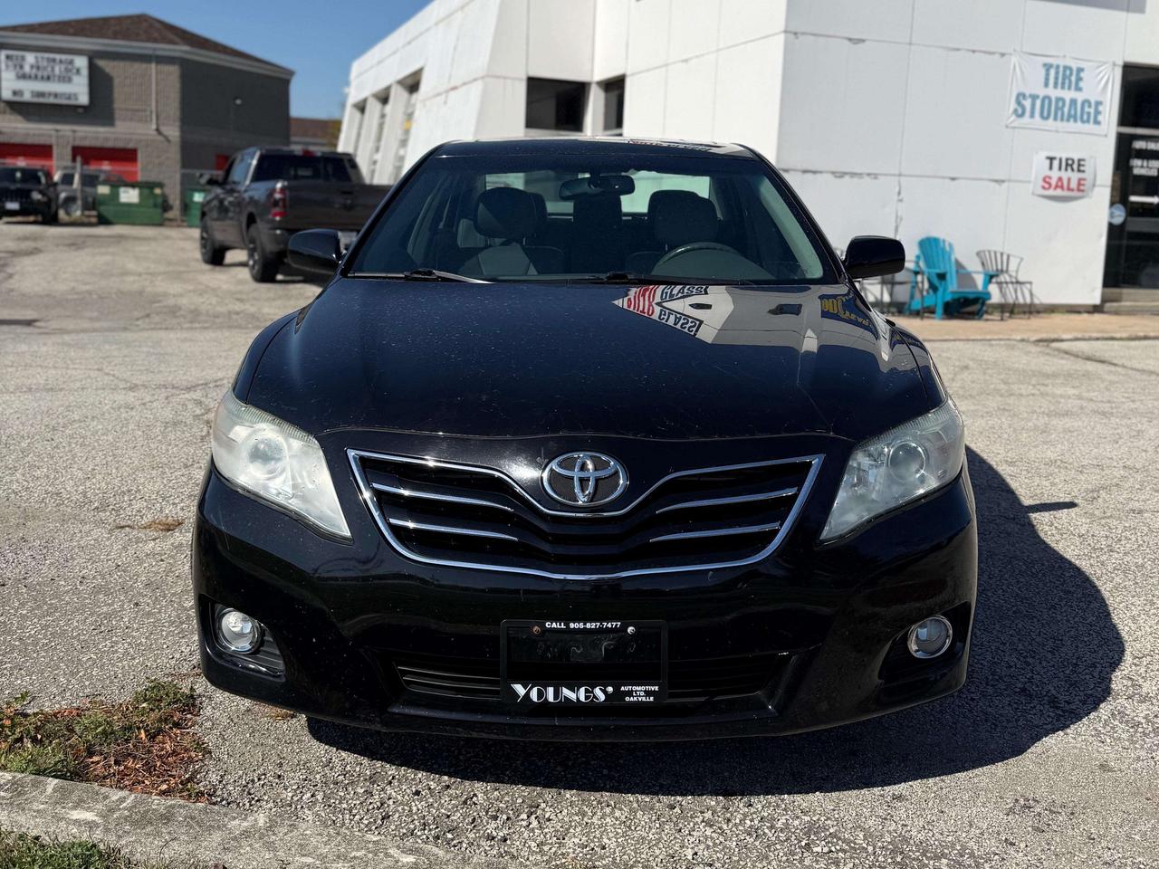2011 Toyota Camry XLE Photo