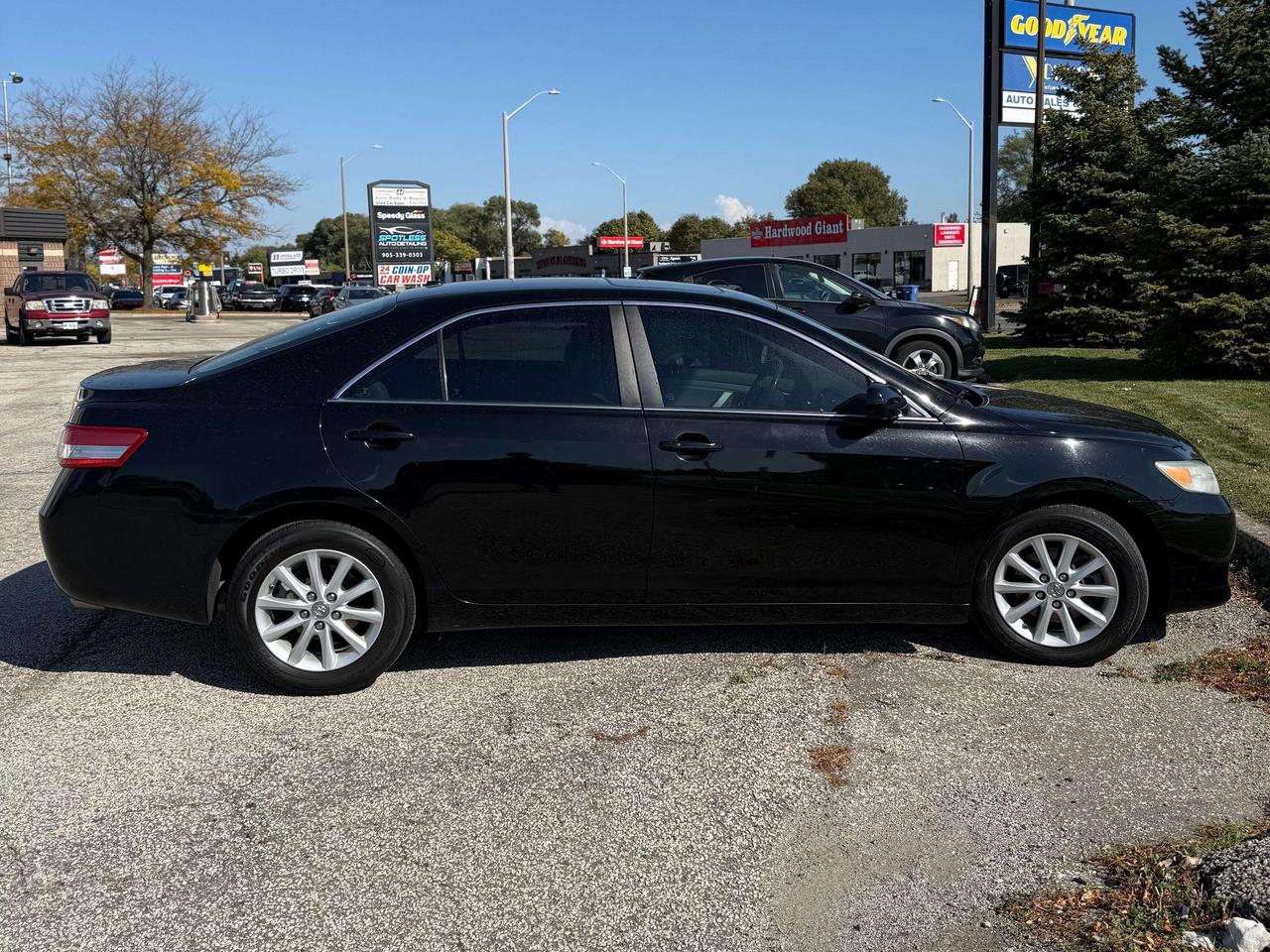 2011 Toyota Camry XLE Photo