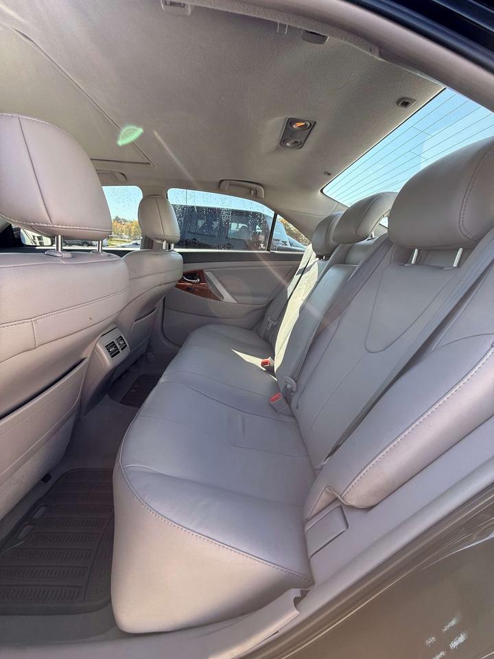 2011 Toyota Camry XLE Photo