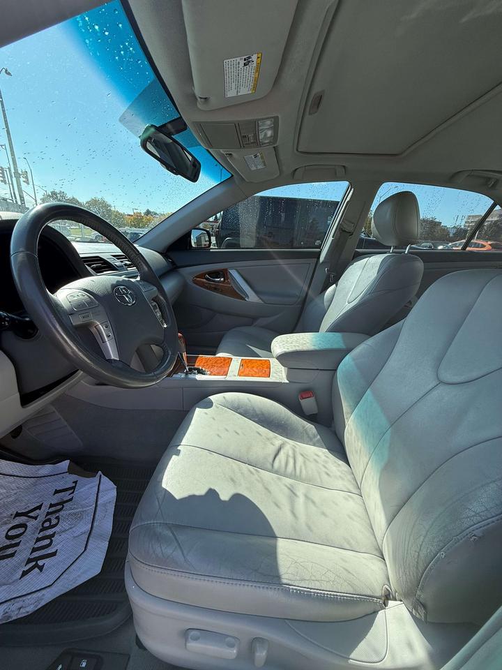 2011 Toyota Camry XLE Photo