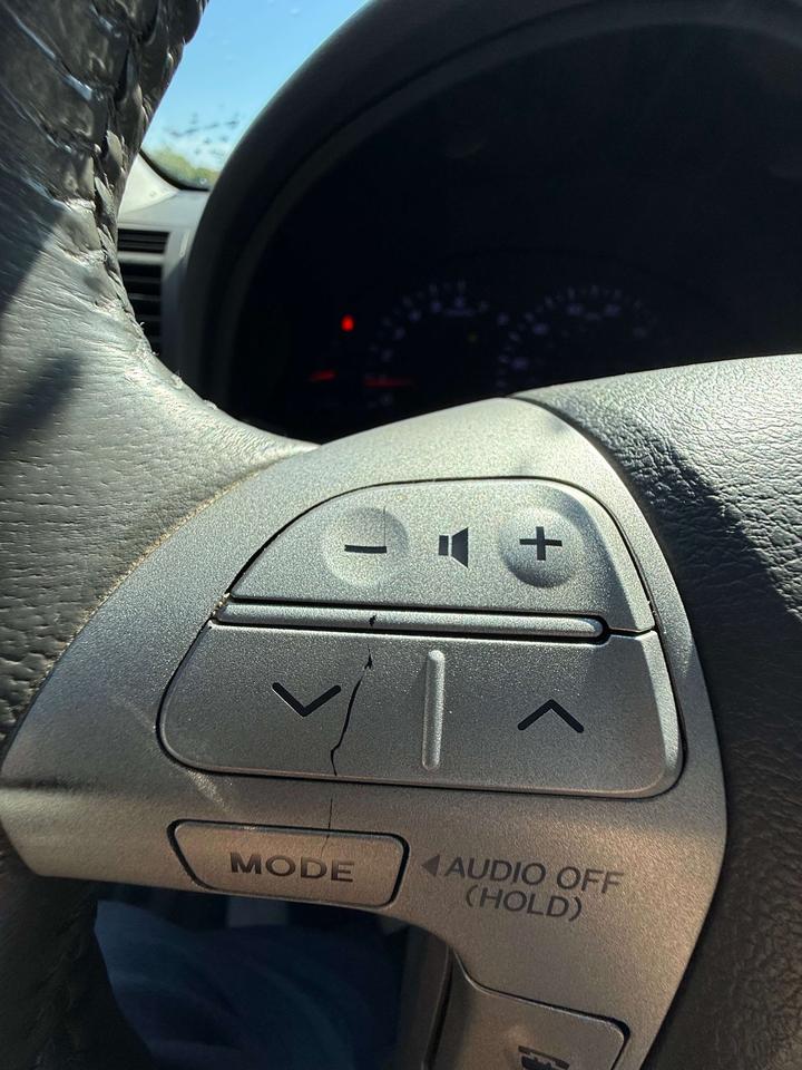 2011 Toyota Camry XLE Photo