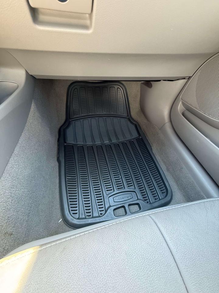 2011 Toyota Camry XLE Photo