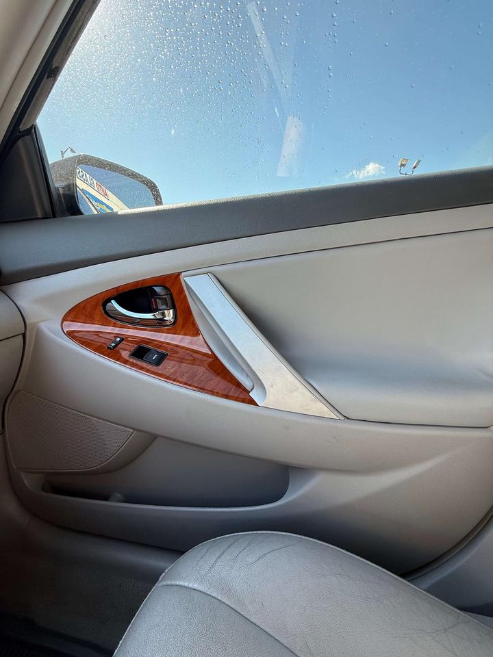 2011 Toyota Camry XLE Photo