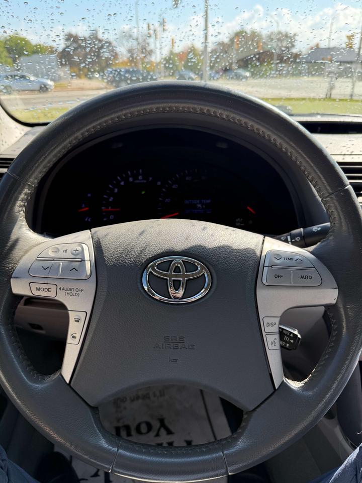 2011 Toyota Camry XLE Photo