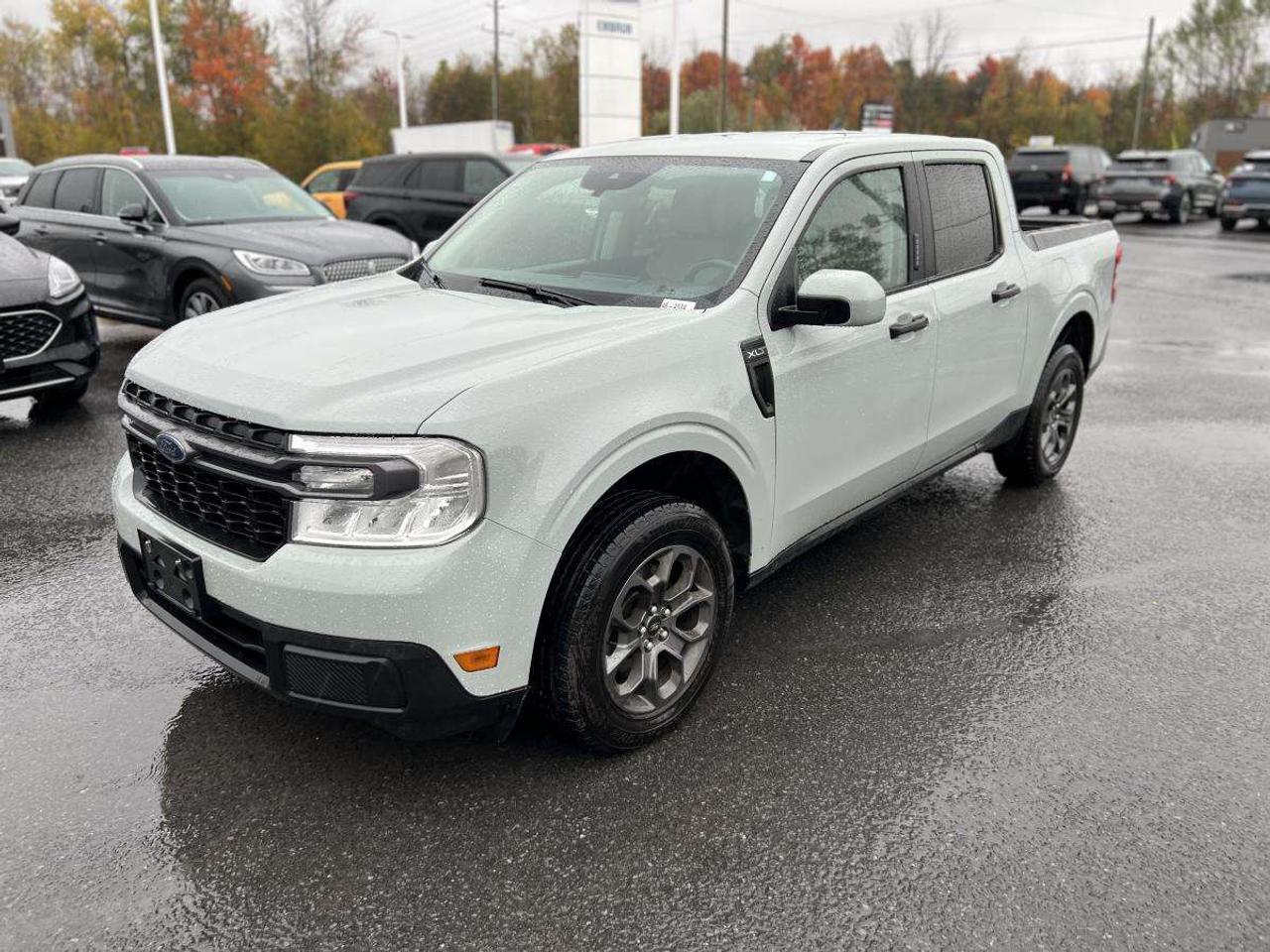 2022 Ford Maverick XL AWD SuperCrew Photo1