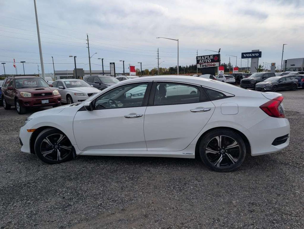 2018 Honda Civic Touring NAV LEATHER SUNROOF HTD SEATS CAMERA Photo